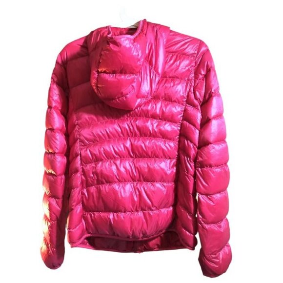 NWT Uniqlo Packable ULTRA LIGHT DOWN Hooded PARKA in Hot Pink SOLDOUT ONLINE! - Picture 6 of 16